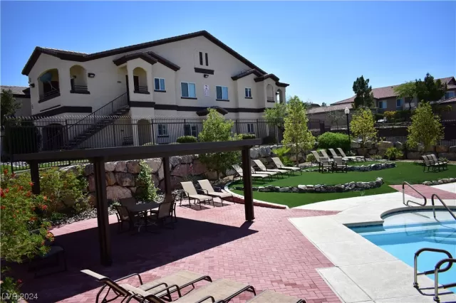 MLS: 2550344 Condo For Sale