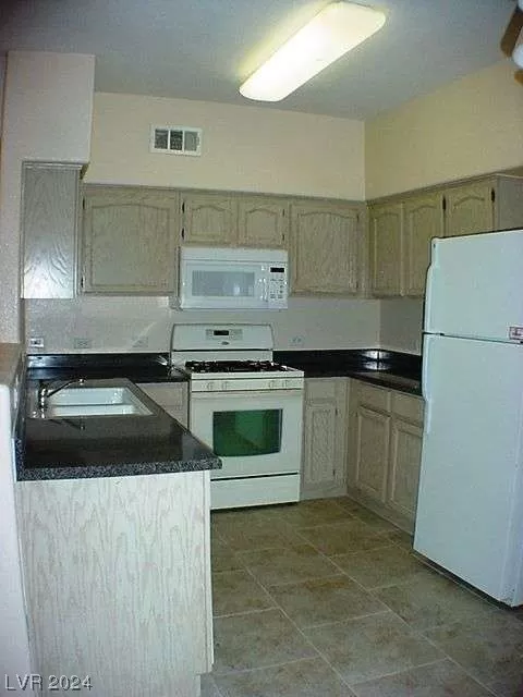 MLS: 2550382 Condo For Sale