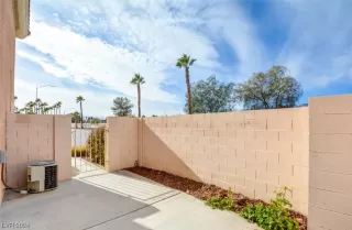 Photo #6: 2550396 Listing 