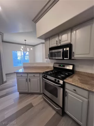Photo #1: 2550438 Listing 