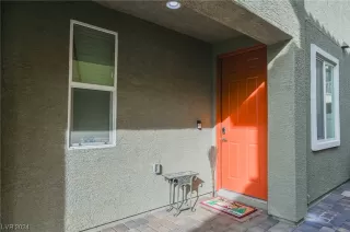 Photo #2: 2550467 Listing 