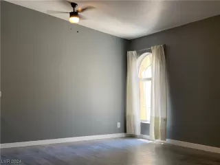 Photo #5: 2550539 Listing 