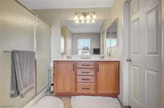 Photo #4: 2550566 Listing 