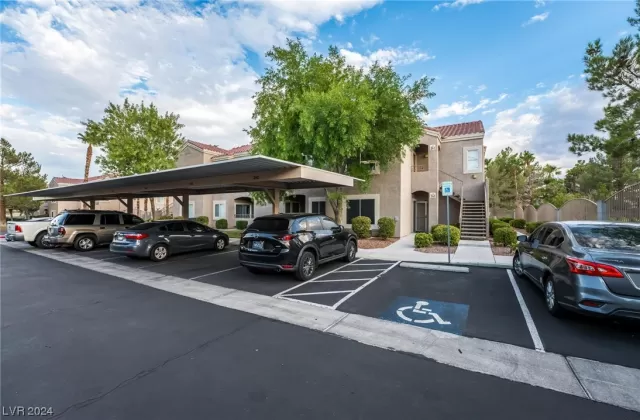 MLS: 2550588 Condo For Sale