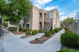 Photo #1: 2550588 Listing