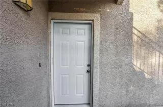 Photo #4: 2550588 Listing