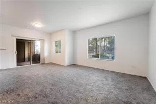 Photo #5: 2550588 Listing