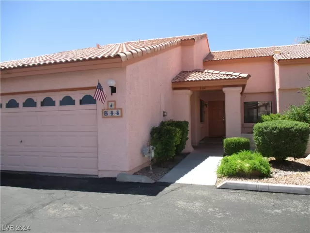 MLS: 2550610 Condo For Sale