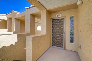 Photo #2: 2550631 Listing 