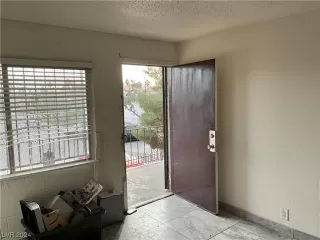 Photo #1: 2550650 Listing 