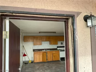 Photo #3: 2550650 Listing 