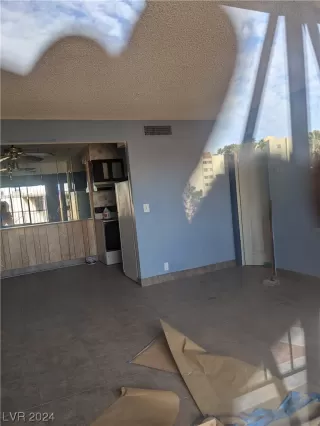 Photo #6: 2550650 Listing 