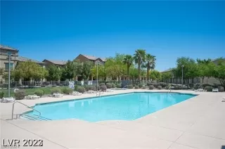 Photo #2: 2550653 Listing