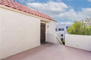 Photo #2: 2550667 Listing