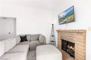 Photo #6: 2550667 Listing