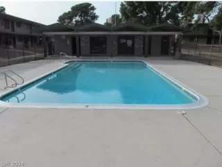 Photo #2: 2550686 Listing 