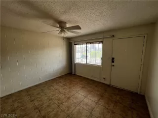 Photo #5: 2550686 Listing 