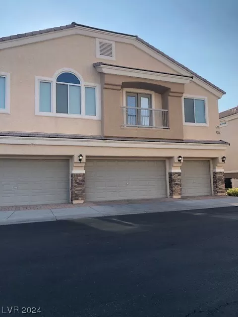 MLS: 2550691 Condo For Sale