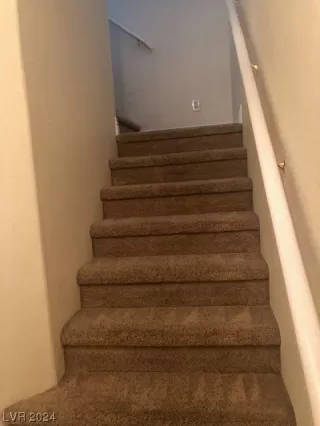 Photo #1: 2550691 Listing 