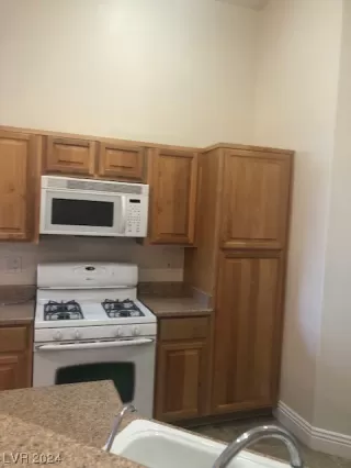 Photo #6: 2550691 Listing 