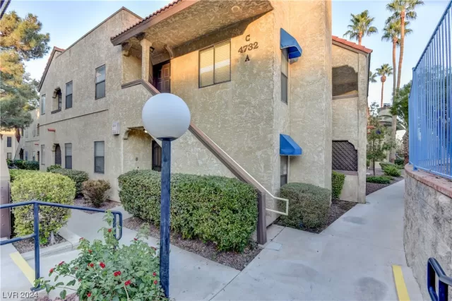 MLS: 2550712 Condo For Sale