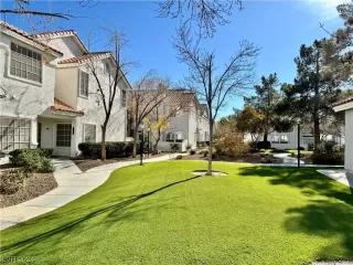 Photo #1: 2550714 Listing