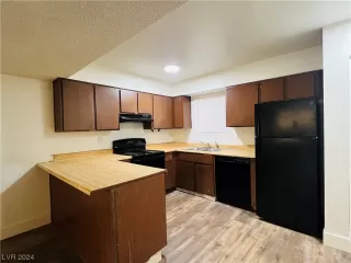 Photo #1: 2550726 Listing 