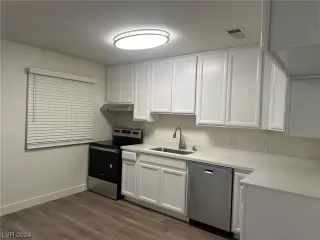 Photo #6: 2550730 Listing 