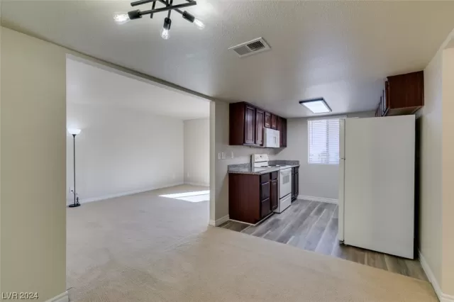 MLS: 2550751 Condo For Sale