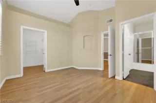 Photo #6: 2550754 Listing