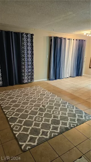 Photo #2: 2550763 Listing 