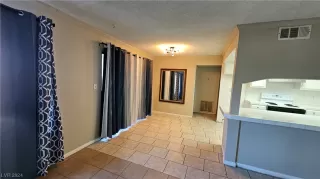 Photo #4: 2550763 Listing 