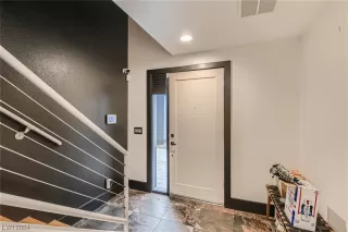 Photo #3: 2550771 Listing 