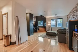 Photo #6: 2550771 Listing 