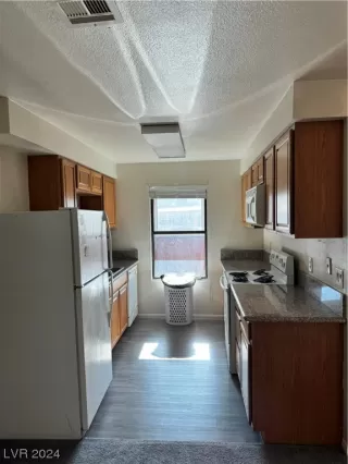 Photo #1: 2550782 Listing 