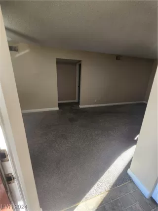 Photo #3: 2550786 Listing 