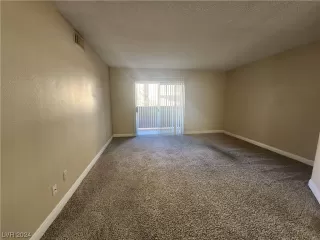 Photo #4: 2550786 Listing 