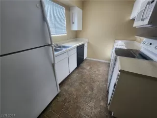 Photo #5: 2550786 Listing 