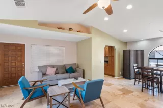 Photo #3: 2550796 Listing 