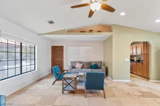 Photo #4: 2550796 Listing 