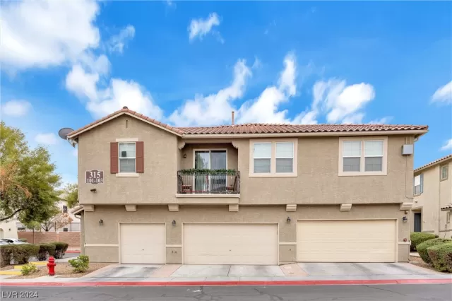 MLS: 2550858 Condo For Sale