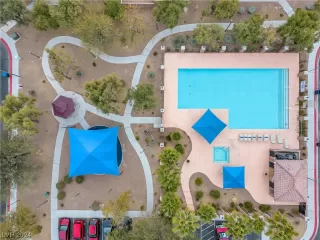 Photo #5: 2550858 Listing