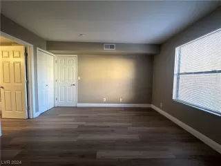 Photo #6: 2550861 Listing 