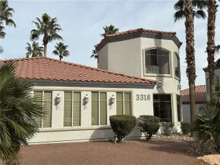 Photo #1: 2550862 Listing 