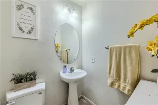 Photo #2: 2550882 Listing 