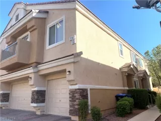 Photo #2: 2550885 Listing