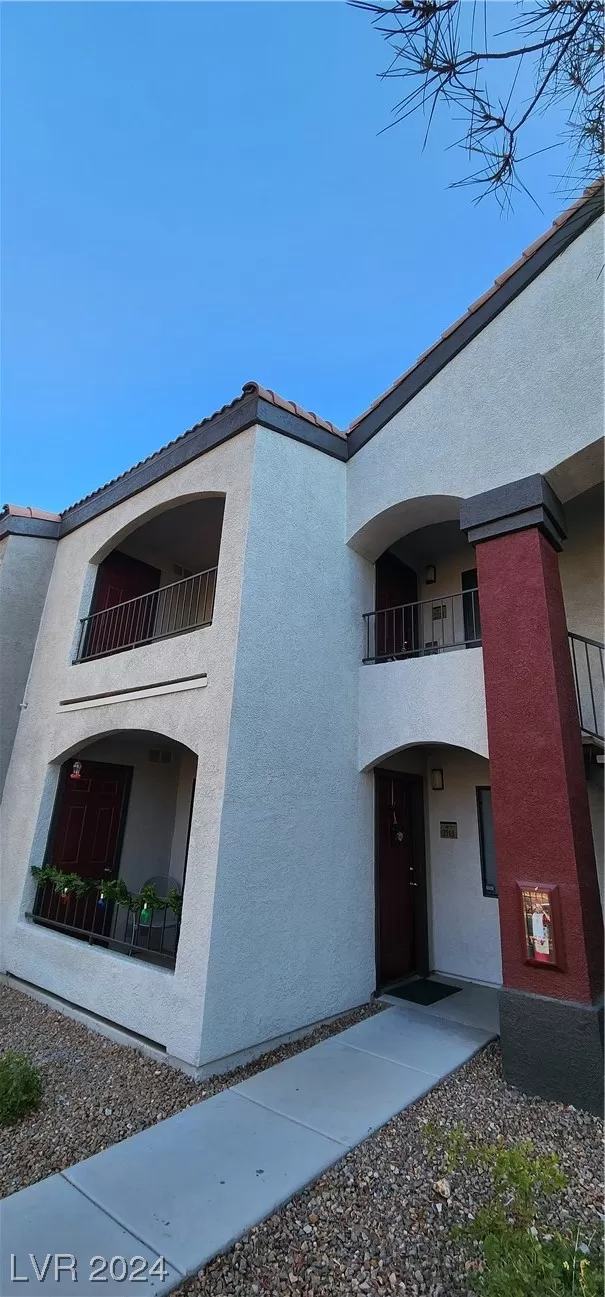 MLS: 2550893 Condo For Sale