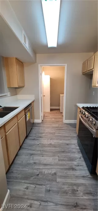 Photo #5: 2550893 Listing 