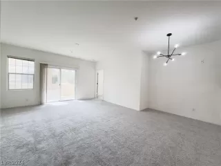 Photo #4: 2550894 Listing 