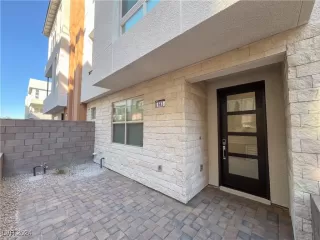 Photo #5: 2550899 Listing 